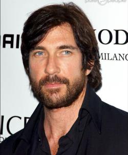 Dylan McDermott