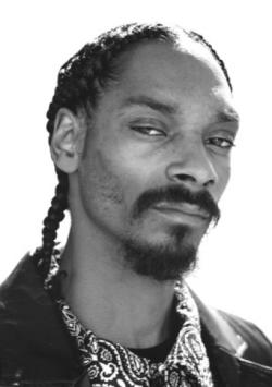 Snoop Dogg requests Love Stories From the users of Reddit 